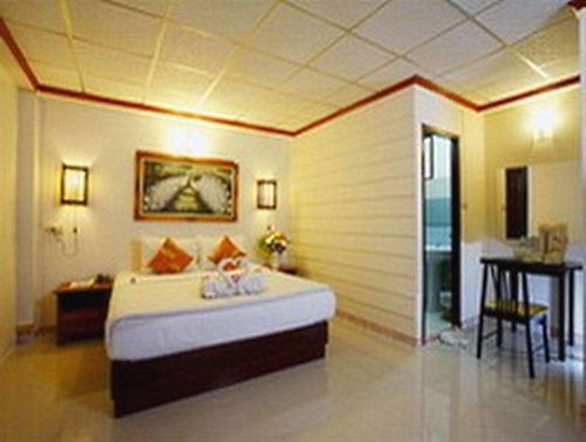 Bamboo Beach Hotel & Spa Patong 外观 照片