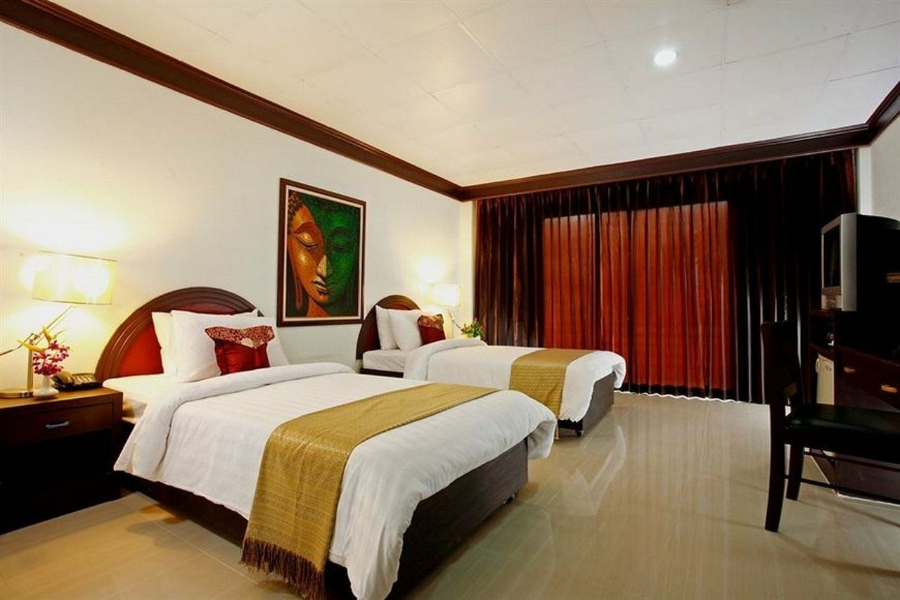 Bamboo Beach Hotel & Spa Patong 外观 照片